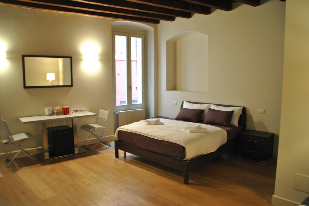Dietro L'Angolo Hotel Brescia Habitación foto